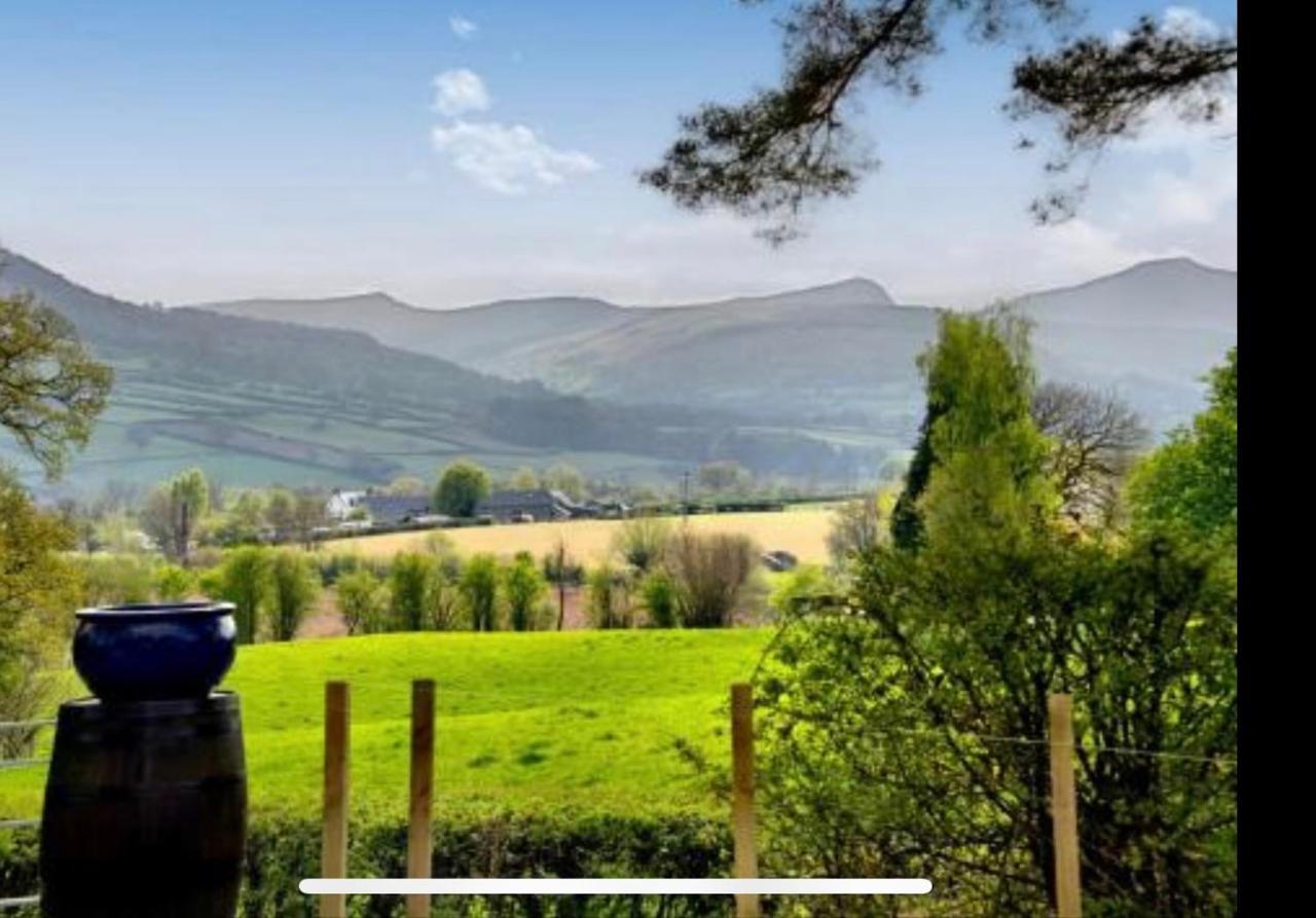 Mountain Suite, Stunning Views, Brecon Beacons Llanhamlach Exteriér fotografie
